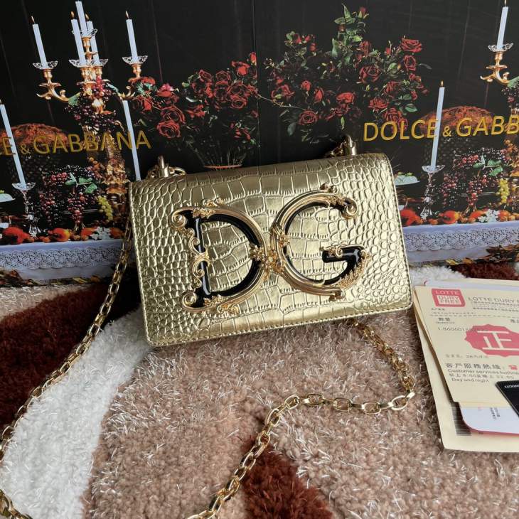 Picture of Dolce Gabbana Handbags _SKUfw133663232fw